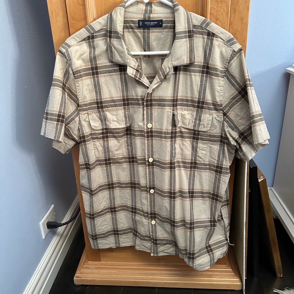 LUCKY BRAND Mens Beige and Brown SHORT SLEEVE Plaid Button Down Shirt “L” in EUC